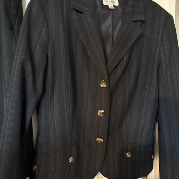 ISAAC MIZRAHI 2PC STRIPE BLUE SKIRT SUIT. - SZ 10 - Picture 2 of 6